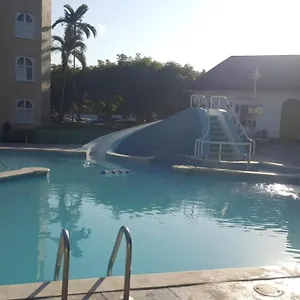  Apartment 27 Jamaica