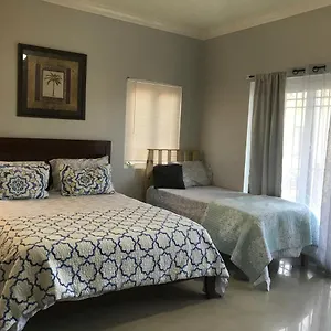  Villa Alexanders Penthouse On The Jamaica