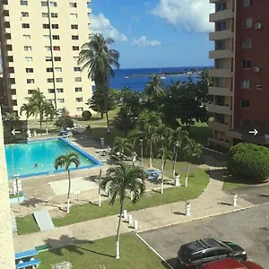  Apartment Beach-side At Turtle Towers Jamaica